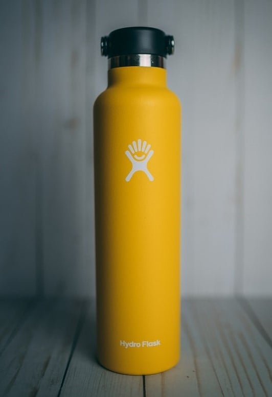 Yellow stainless steel bottle with custom logo 
