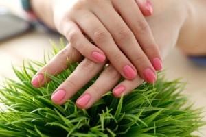 Try Eco-friendly Nail Stickers