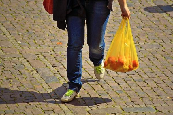 Get Your Reusable Bags Out Because California Just Banned Plastic Bags for Good