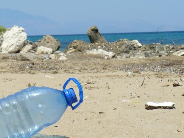 6 Disposable Things That Are Polluting the Planet