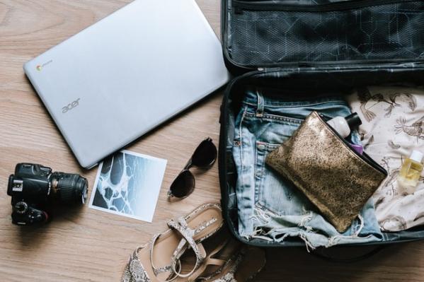 Packing Solutions: 4 Simple Tips to Pack and Travel Light